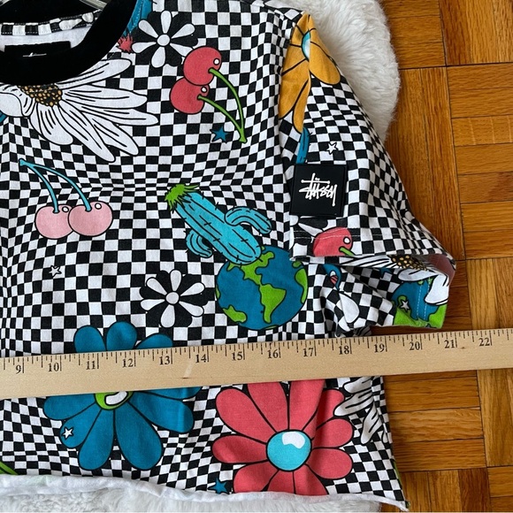 STUSSY cropped mushroom Tshirt Size Medium - Picture 5 of 6